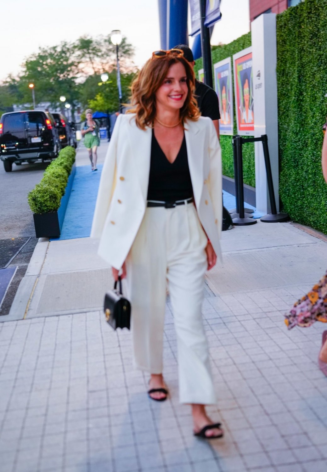 LoIGkmml Emma Watson 5 19.jpg